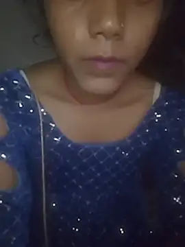 Hotbabymuskan