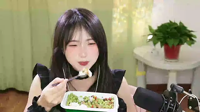 Tiantian86 - 夜里不想做梦，只想做你