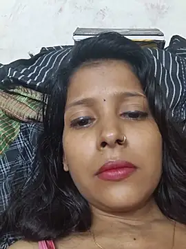 Gud_girl_Nilu - Boobs oiling