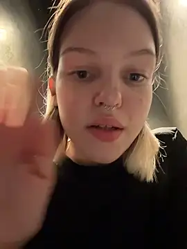 AshleyMur - naked show