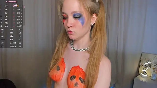 MaireLanda - Massage Harley Quinn's tits with ahegao