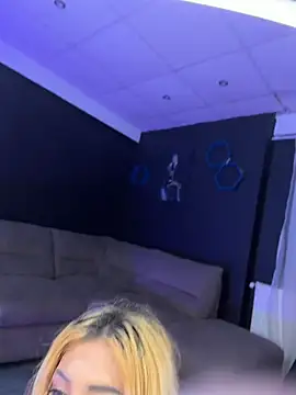 AstridJade - REALLY MESSY SQUIRT💦💦💦