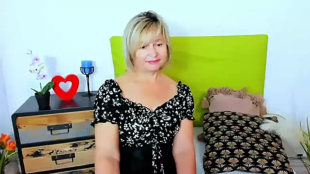 MarieneHot - SEXY TEASE