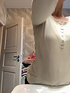 Jennifer11772 - Make me squirt + new vid for you