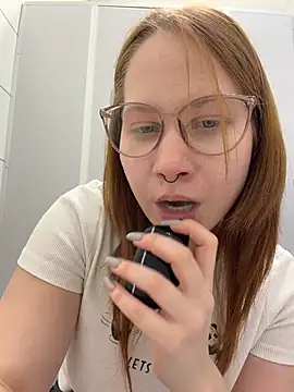 SlavicCandy - CAMEL TOE IN KFC NEAR STRANGER