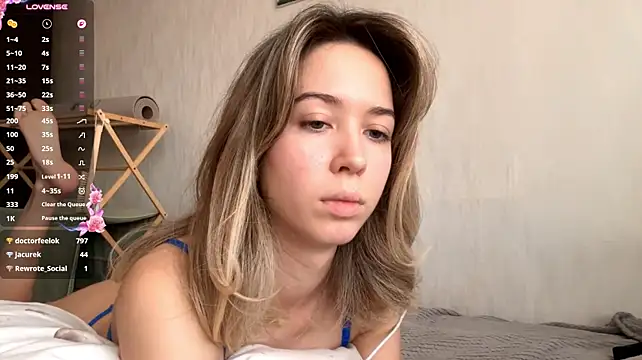 Sara_Bloservety - Pinch my nipples close to cam