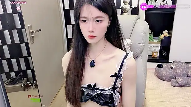 Yueyue-MM - 上空直播5分钟