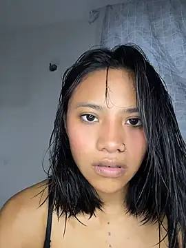 Mia-miauuuuu - Me corro contigo + dedo en el culo 🔥💦