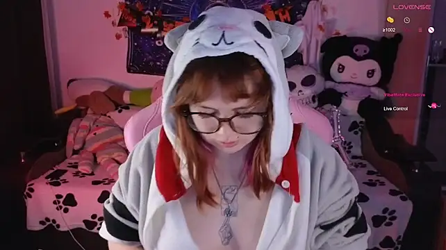 Lunaalli - take off her panties