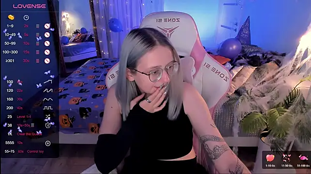 LunarGlow - Massage boobies under bra