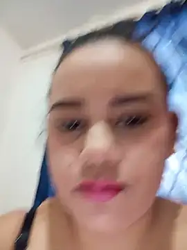 NahomyEvans - Suck my tits