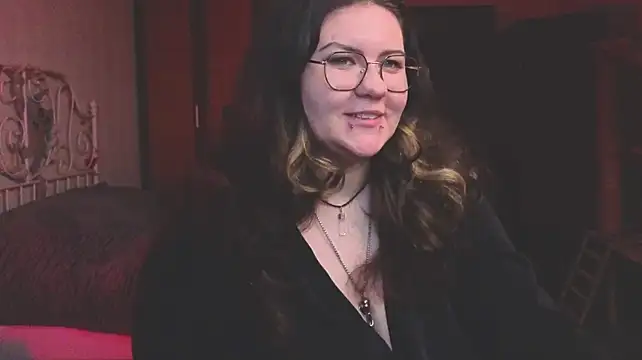 Laura_Karamazov - Keep Mistress Entertained