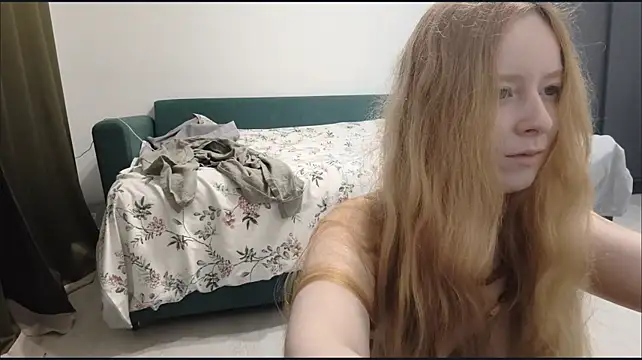 KateVibe_01 - Bottom view under the boobs
