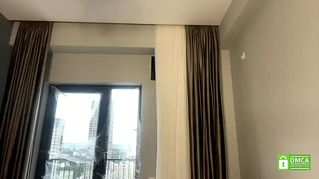 AveryBerkson - My pussy is eating my panties