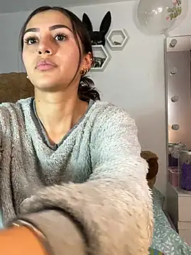 Channel-rose1 - suck dildo