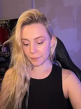 Meanexx - Play with tits