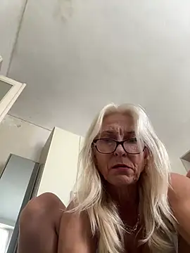Adella13