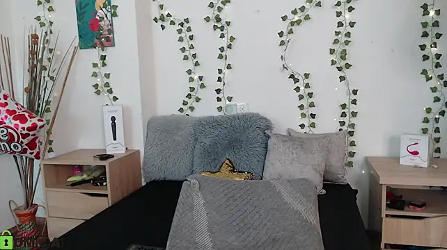 Lairenbabe - You want to see me naked love