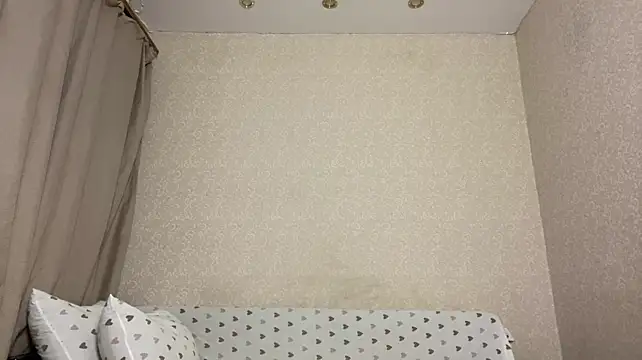MatthewScheff - Take off top and cover with fingers