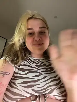 SuzieMurray - Fuck my pussy with dildo