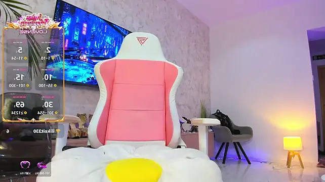 Yanna_miana - Warm This Pussy Up!😼