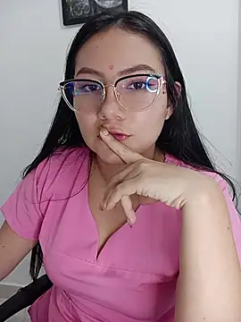 Mia_nala - delicious massage on my naked tits🍒😋