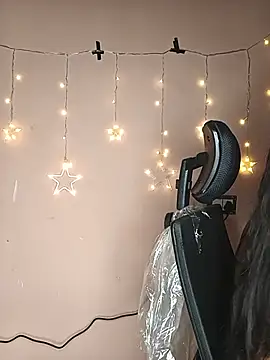 Yourbabyy699 - Play with dildo