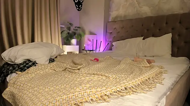 Vanessa_Walters - Topless+shake tits