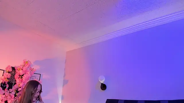 Siouxsie_cenobite - (∩^o^)⊃━☆ Naked + squirt (2 min control)