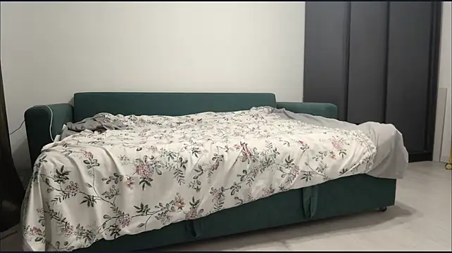 KateVibe_01 - put me in doggy and spank me