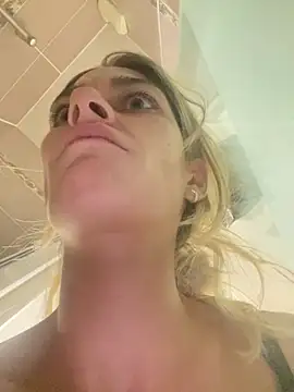 Bellalolahot
