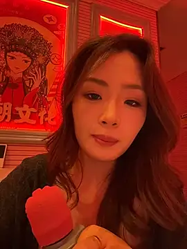 Yomi009 - 🎙️ktv坐异性大腿摸大腿内侧