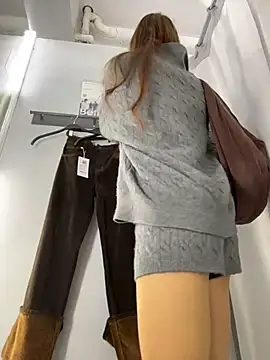 LilluKatten - wanna touch my boobs n play with top?^^