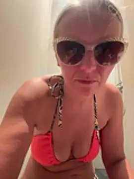 Anvessra - Show Tits