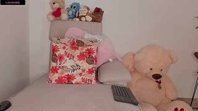 Curly_sweett1 - break my big pussy