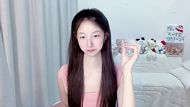 Lucky-tt - 可以用冬天冷的借口多靠近你一点吗