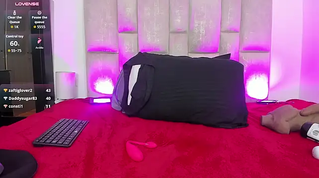 Hott_mature - rub my pussy