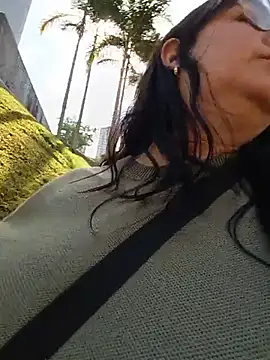 SaloGray8 - Naked wet & shiny