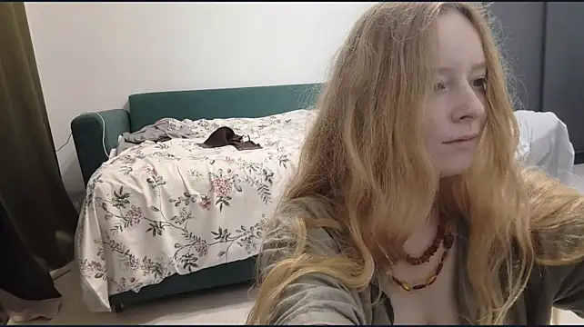 KateVibe_01 - put me in doggy and spank me