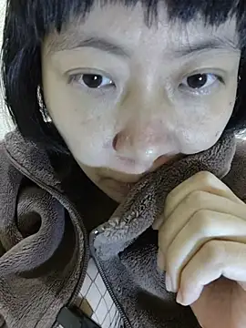 Muuna9999 - achieved: 10 minutes of ticket chat