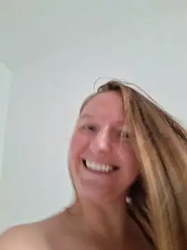 AnnaBusty - Make me cum !