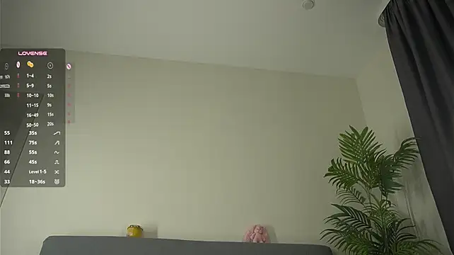LightStellaStar - pour oil on my body