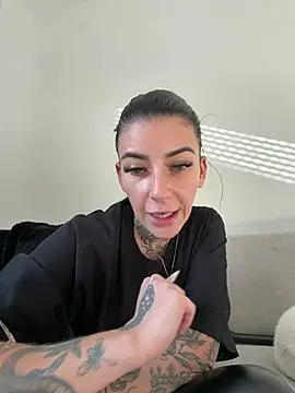 LuanasSecret666 - 😈 Feetshow surprise