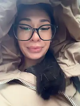 Aria51 - RISKY pantie rub between wet pussylips🥵