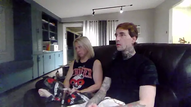 2-BLUNT-CUNTS - TIP us OR CHAT less