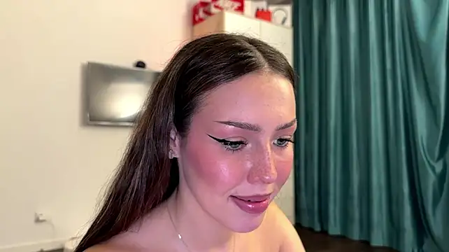 PalmiraJaussen - Finger my asshole in doggy