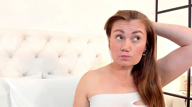 PenelopeOwen - Erotic and sensual dance