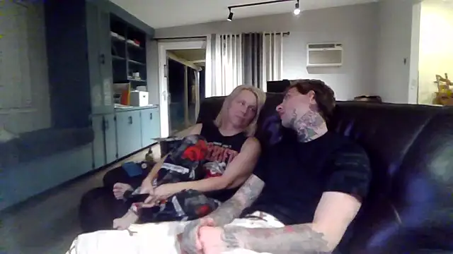 2-BLUNT-CUNTS - TIP us OR CHAT less