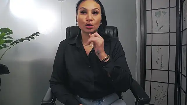 YaraXCox - 🔥GET ME NAKED