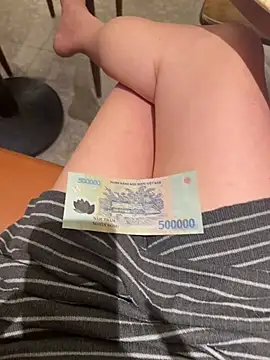 Meii-meyy - 让我的小穴在星巴克里潮吹 Make me squirt